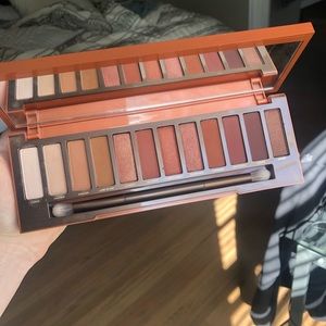 Urban Decay Naked Heat Palette